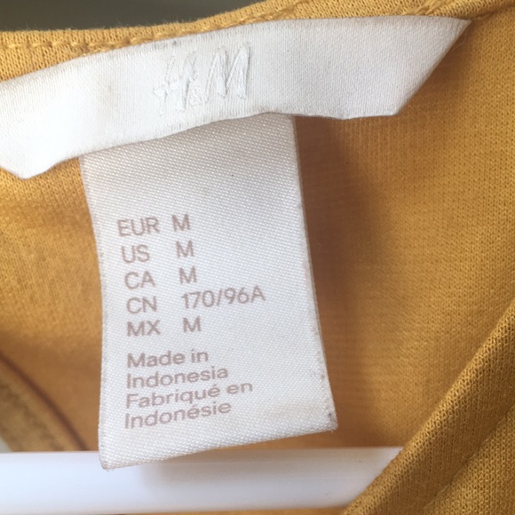 H & M womens mustard colored size M dress - Picture 10 of 10